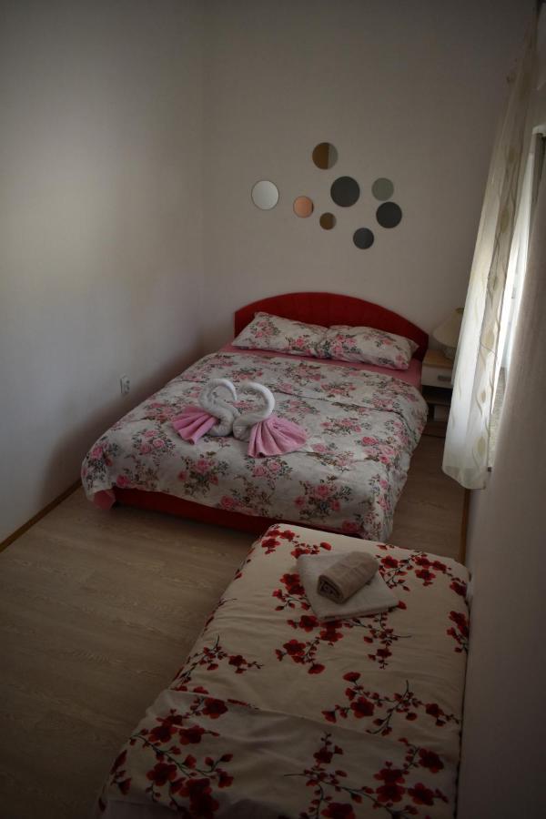 Apartman Samardzic 特雷比涅 外观 照片